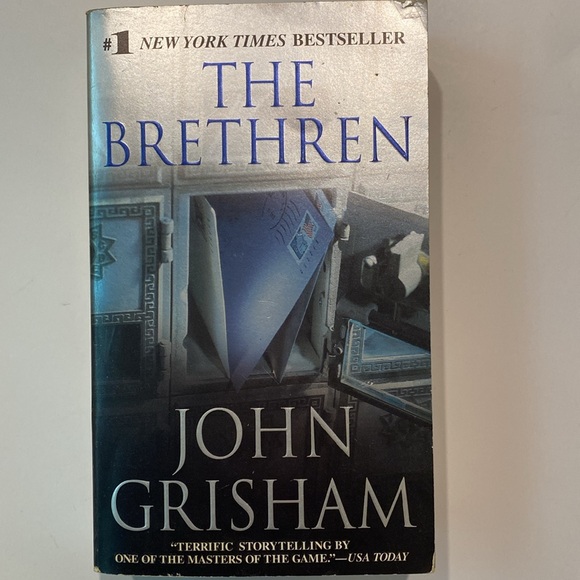 3 John Grisham Paperback Novels Books The Chamber The Rainmaker The Brethren - Picture 13 of 16